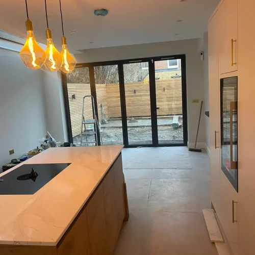 A.D.H BUILDERS (LUTON) LTD - Kitchen (1)