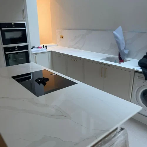 A.D.H BUILDERS (LUTON) LTD - Kitchen (2)